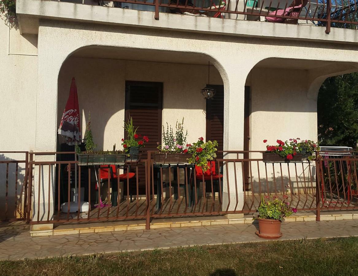 ŽbandajLjubica公寓 外观 照片
